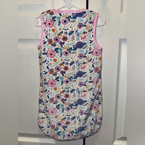 MODERN BABY Plush Sleepsack - Picture 3 of 5